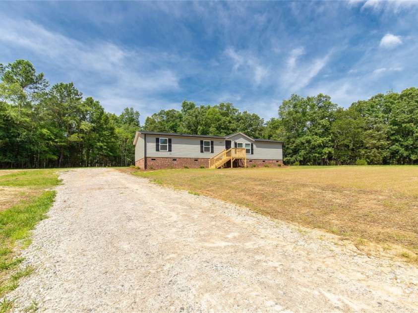 2007 Sugar Hill Road, York, SC 29745.  MLS# CAR4269310, YatesRealty ID 18598. 