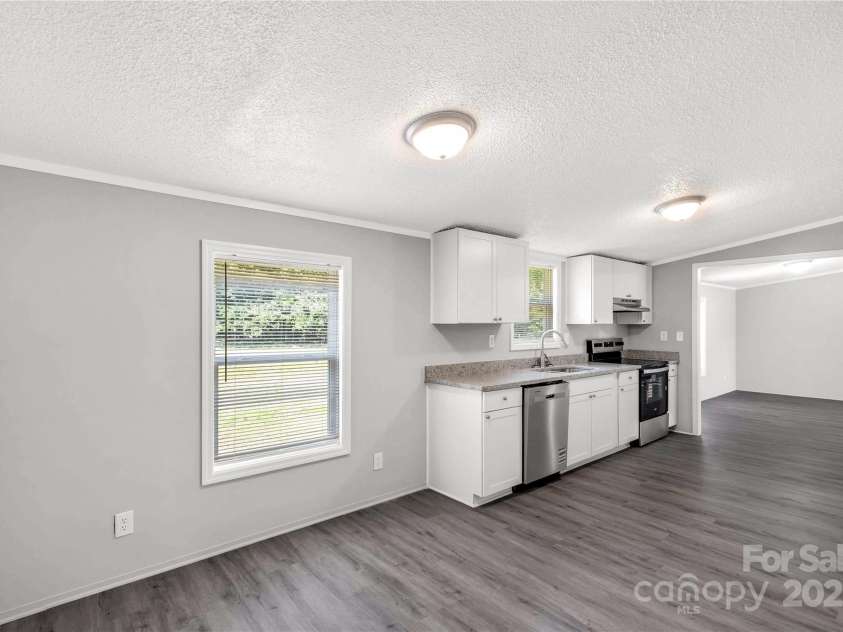 2007 Sugar Hill Road, York, SC 29745.  MLS# CAR4269310, YatesRealty ID 18598. 