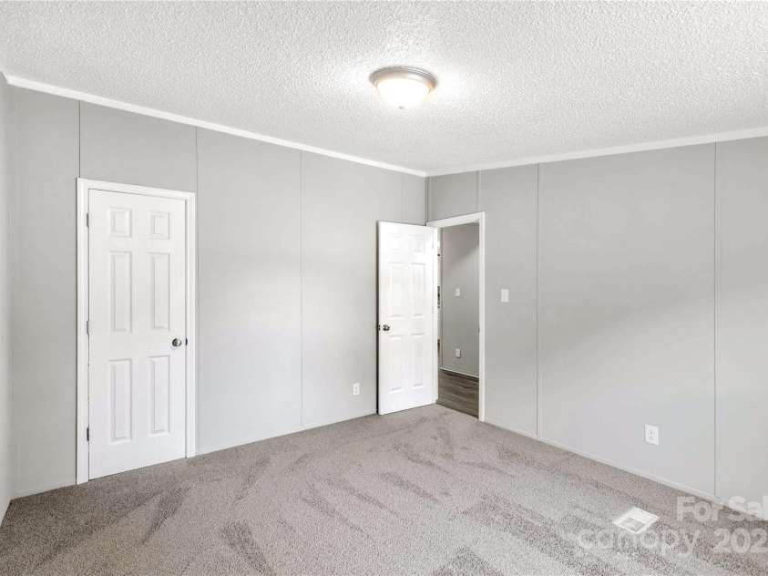 2007 Sugar Hill Road, York, SC 29745.  MLS# CAR4269310, YatesRealty ID 18598. 