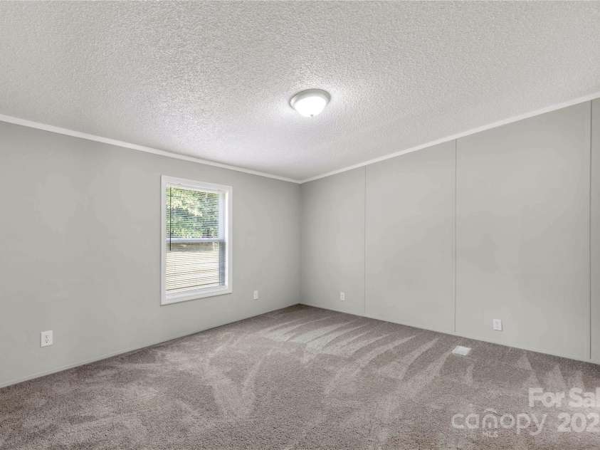 2007 Sugar Hill Road, York, SC 29745.  MLS# CAR4269310, YatesRealty ID 18598. 