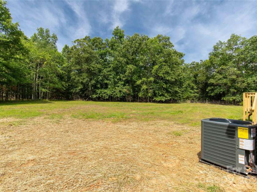 2007 Sugar Hill Road, York, SC 29745.  MLS# CAR4269310, YatesRealty ID 18598. 
