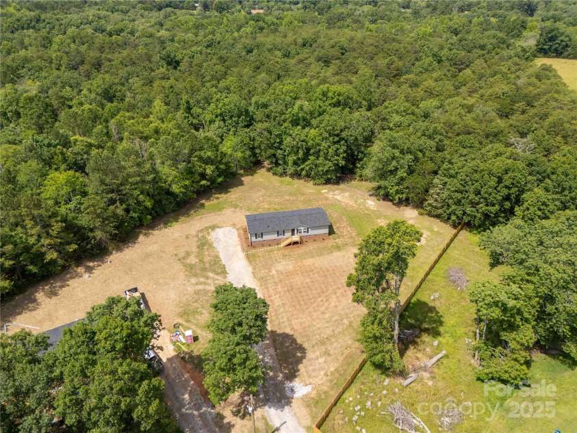2007 Sugar Hill Road, York, SC 29745.  MLS# CAR4269310, YatesRealty ID 18598. 
