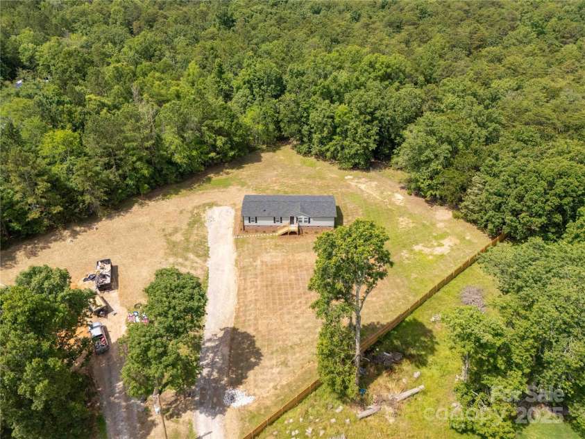 2007 Sugar Hill Road, York, SC 29745.  MLS# CAR4269310, YatesRealty ID 18598. 