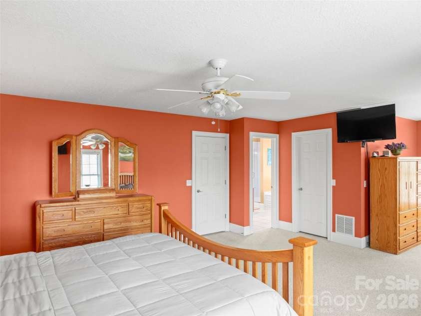 36 Ashley Woods Drive, Arden, NC 28704.  MLS# CAR4370247, YatesRealty ID 18598. 