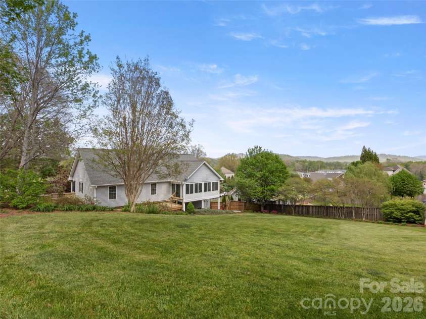 36 Ashley Woods Drive, Arden, NC 28704.  MLS# CAR4370247, YatesRealty ID 18598. 