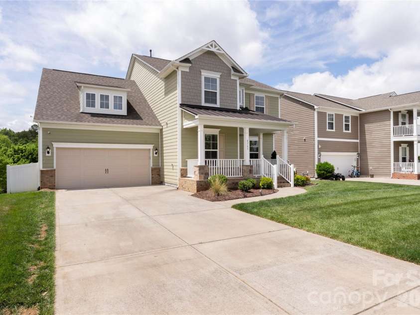 8763 Gladden Hill Lane, Fort Mill, SC 29715.  MLS# CAR4366003, YatesRealty ID 18599. 