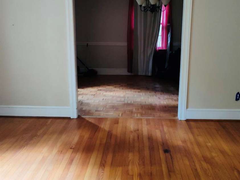 910 Parham Street, Henderson, NC 27536.  MLS# CAR4259921, YatesRealty ID 186. 