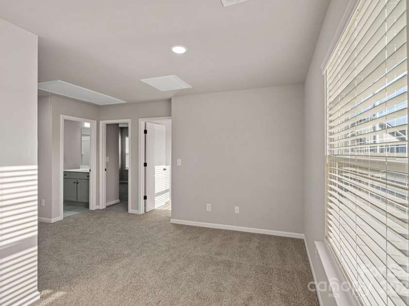 202 Lake George Drive, Shelby, NC 28152.  MLS# CAR4192930, YatesRealty ID 1860. 