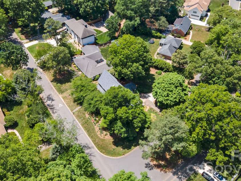 5335 Lansing Drive, Charlotte, NC 28270.  MLS# CAR4366820, YatesRealty ID 18600. 