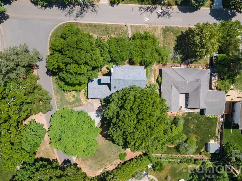 5335 Lansing Drive, Charlotte, NC 28270.  MLS# CAR4366820, YatesRealty ID 18600. 