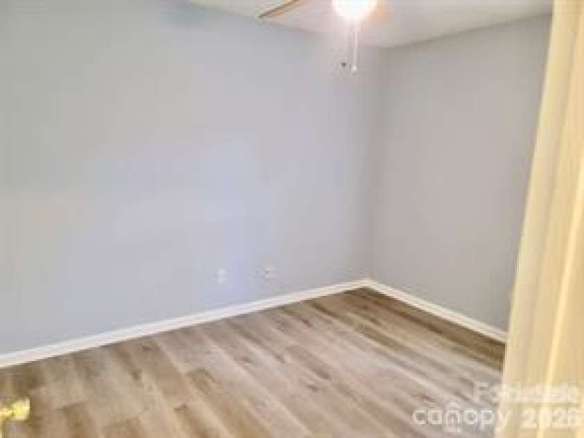 6414 Rockshire Drive, Charlotte, NC 28227.  MLS# CAR4359520, YatesRealty ID 18601. 