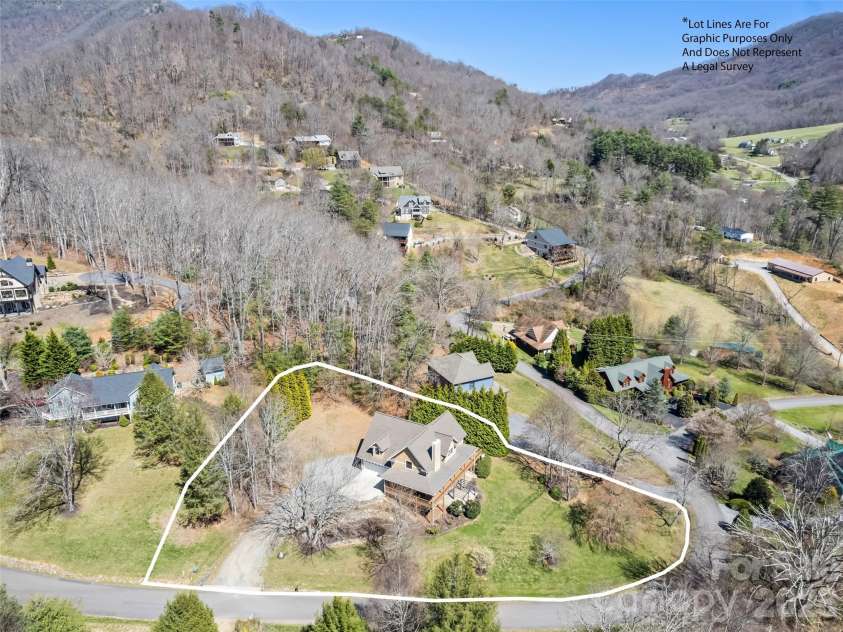 184 Silent Forest Drive, Canton, NC 28716.  MLS# CAR4361756, YatesRealty ID 18603. 
