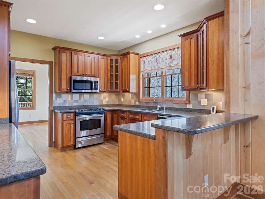184 Silent Forest Drive, Canton, NC 28716.  MLS# CAR4361756, YatesRealty ID 18603. 