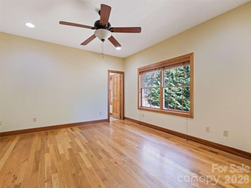 184 Silent Forest Drive, Canton, NC 28716.  MLS# CAR4361756, YatesRealty ID 18603. 