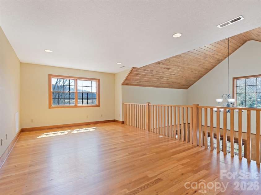 184 Silent Forest Drive, Canton, NC 28716.  MLS# CAR4361756, YatesRealty ID 18603. 