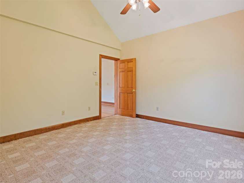 184 Silent Forest Drive, Canton, NC 28716.  MLS# CAR4361756, YatesRealty ID 18603. 