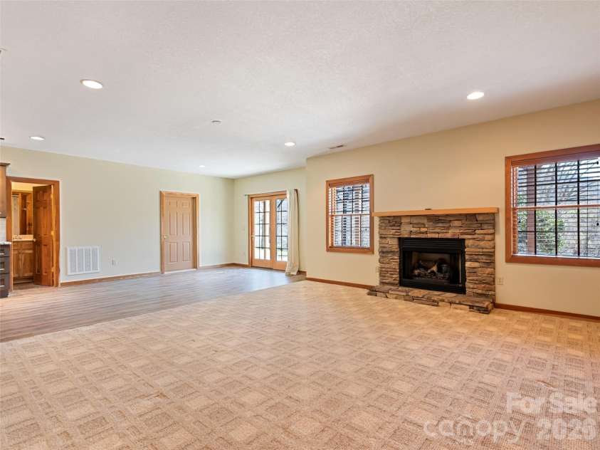 184 Silent Forest Drive, Canton, NC 28716.  MLS# CAR4361756, YatesRealty ID 18603. 