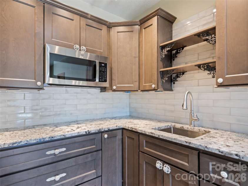 184 Silent Forest Drive, Canton, NC 28716.  MLS# CAR4361756, YatesRealty ID 18603. 