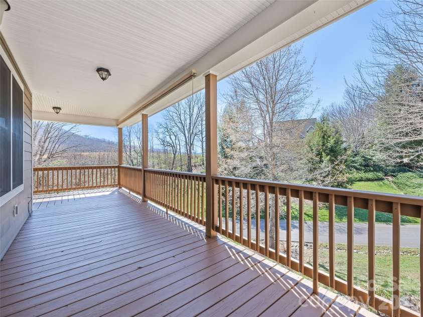 184 Silent Forest Drive, Canton, NC 28716.  MLS# CAR4361756, YatesRealty ID 18603. 