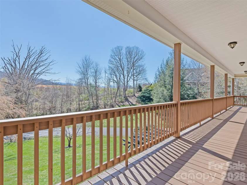 184 Silent Forest Drive, Canton, NC 28716.  MLS# CAR4361756, YatesRealty ID 18603. 