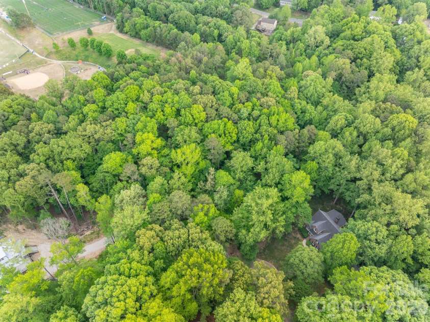 1321 Gateshead Lane, Matthews, NC 28105.  MLS# CAR4376384, YatesRealty ID 18604. 