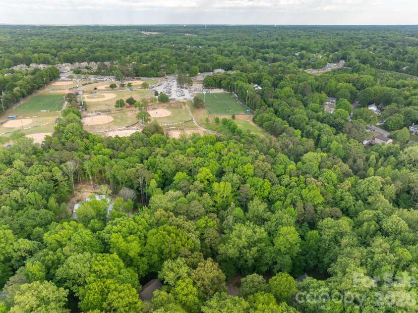1321 Gateshead Lane, Matthews, NC 28105.  MLS# CAR4376384, YatesRealty ID 18604. 