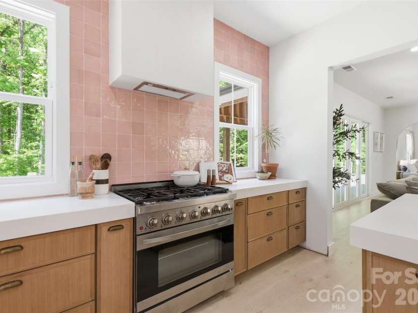 1321 Gateshead Lane, Matthews, NC 28105.  MLS# CAR4376384, YatesRealty ID 18604. Can customize kitchen