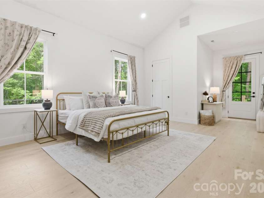 1325 Gateshead Lane, Matthews, NC 28105.  MLS# CAR4376786, YatesRealty ID 18605. Bedroom