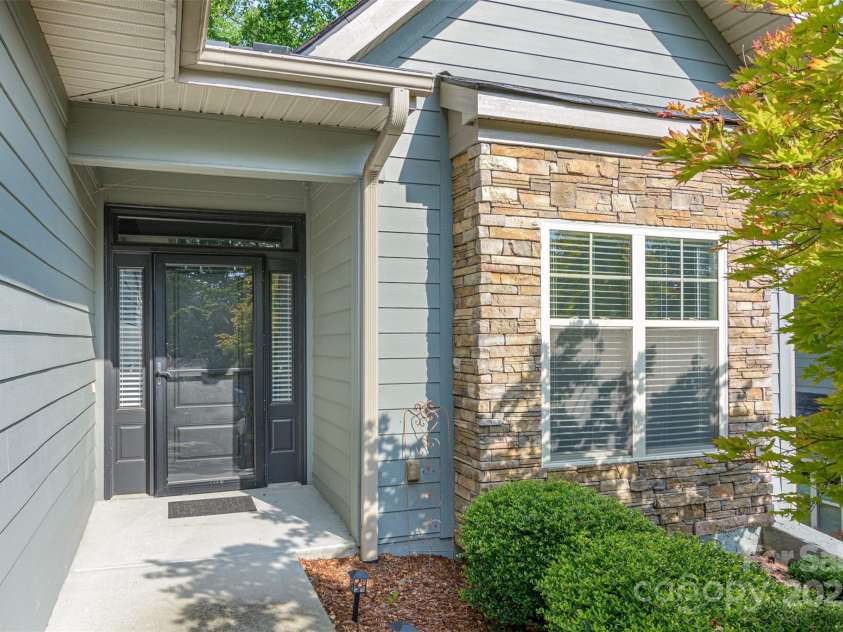 240 Waterside Drive, Hendersonville, NC 28791.  MLS# CAR4268886, YatesRealty ID 18606. 