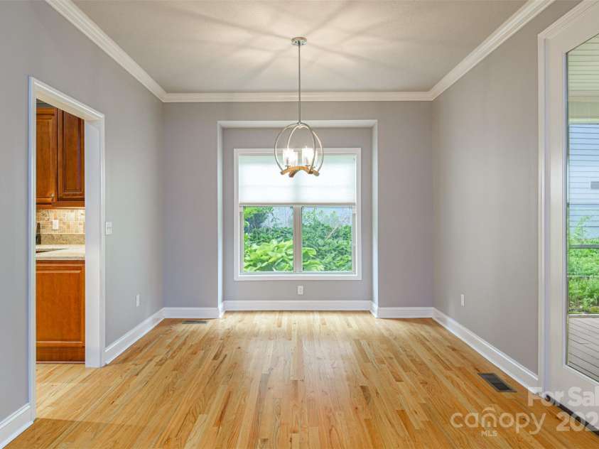 240 Waterside Drive, Hendersonville, NC 28791.  MLS# CAR4268886, YatesRealty ID 18606. 