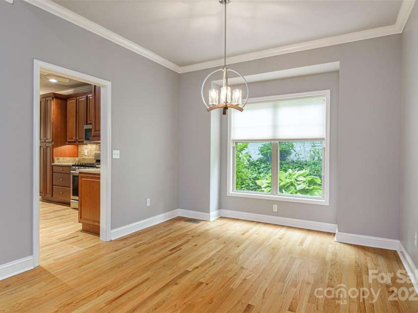 240 Waterside Drive, Hendersonville, NC 28791.  MLS# CAR4268886, YatesRealty ID 18606. 