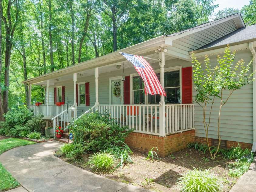116 April Lane, Dallas, NC 28034.  MLS# CAR4268209, YatesRealty ID 18607. 