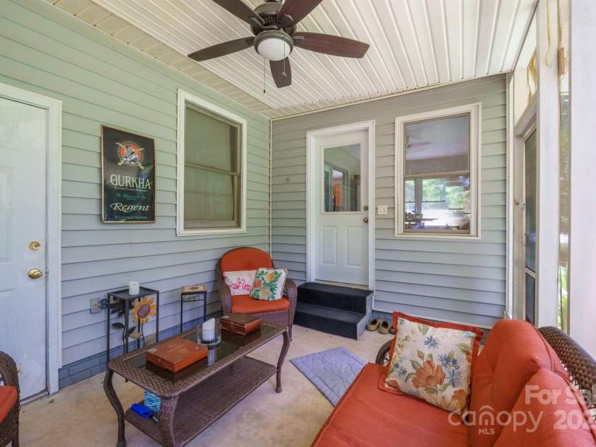 116 April Lane, Dallas, NC 28034.  MLS# CAR4268209, YatesRealty ID 18607. 