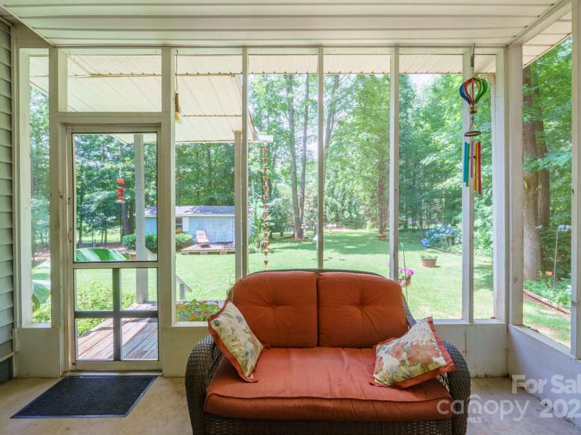 116 April Lane, Dallas, NC 28034.  MLS# CAR4268209, YatesRealty ID 18607. 