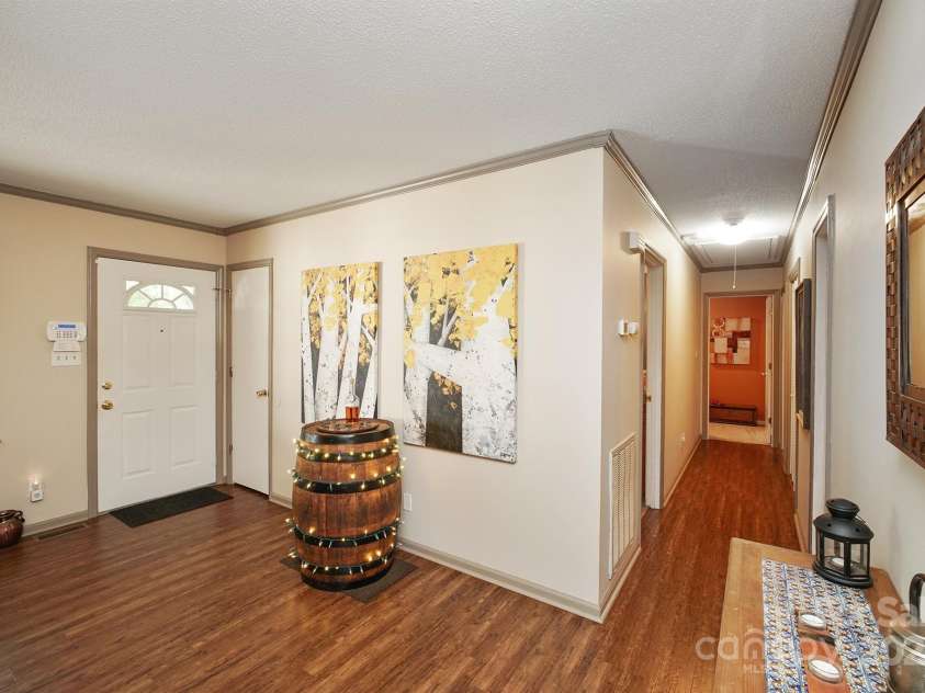 116 April Lane, Dallas, NC 28034.  MLS# CAR4268209, YatesRealty ID 18607. 