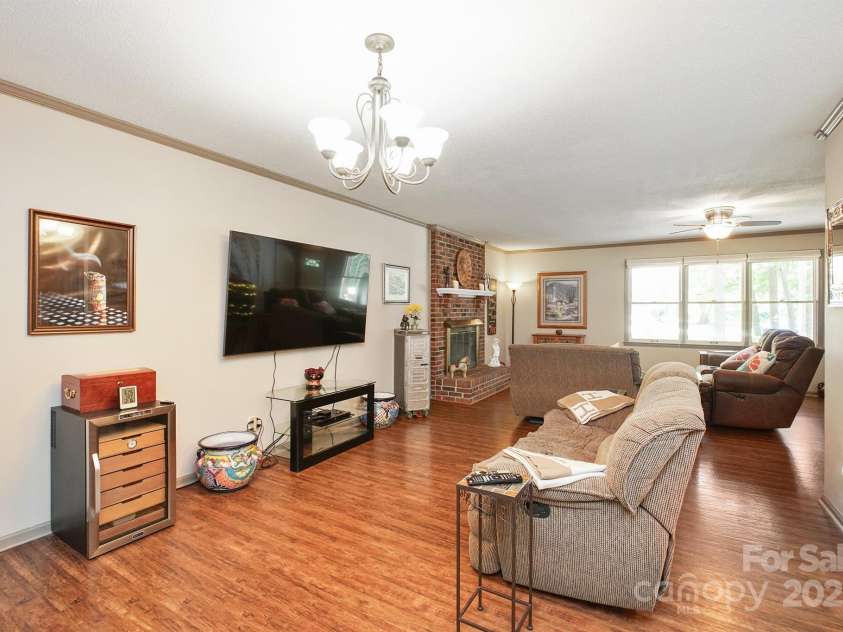 116 April Lane, Dallas, NC 28034.  MLS# CAR4268209, YatesRealty ID 18607. 