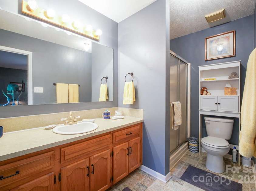 116 April Lane, Dallas, NC 28034.  MLS# CAR4268209, YatesRealty ID 18607. 