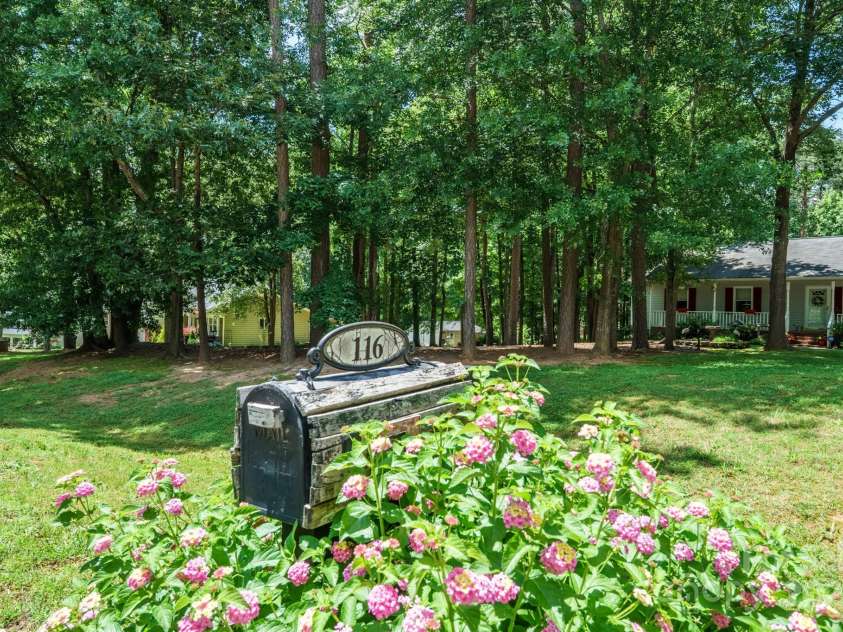 116 April Lane, Dallas, NC 28034.  MLS# CAR4268209, YatesRealty ID 18607. 