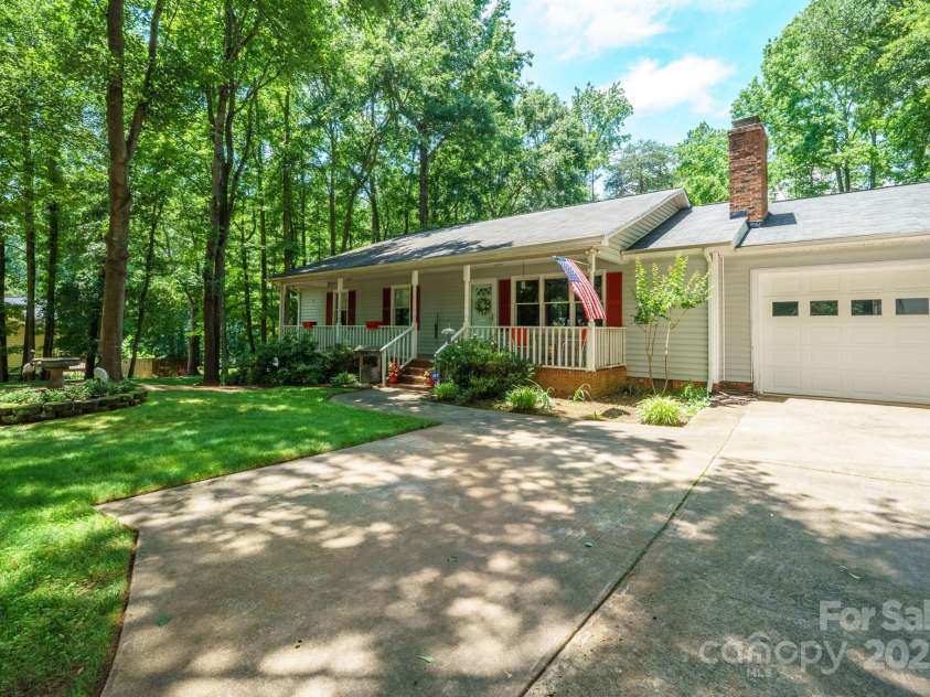 116 April Lane, Dallas, NC 28034.  MLS# CAR4268209, YatesRealty ID 18607. 
