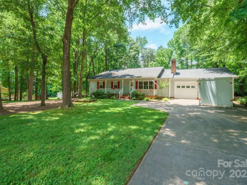 116 April Lane, Dallas, NC 28034.  MLS# CAR4268209, YatesRealty ID 18607. 