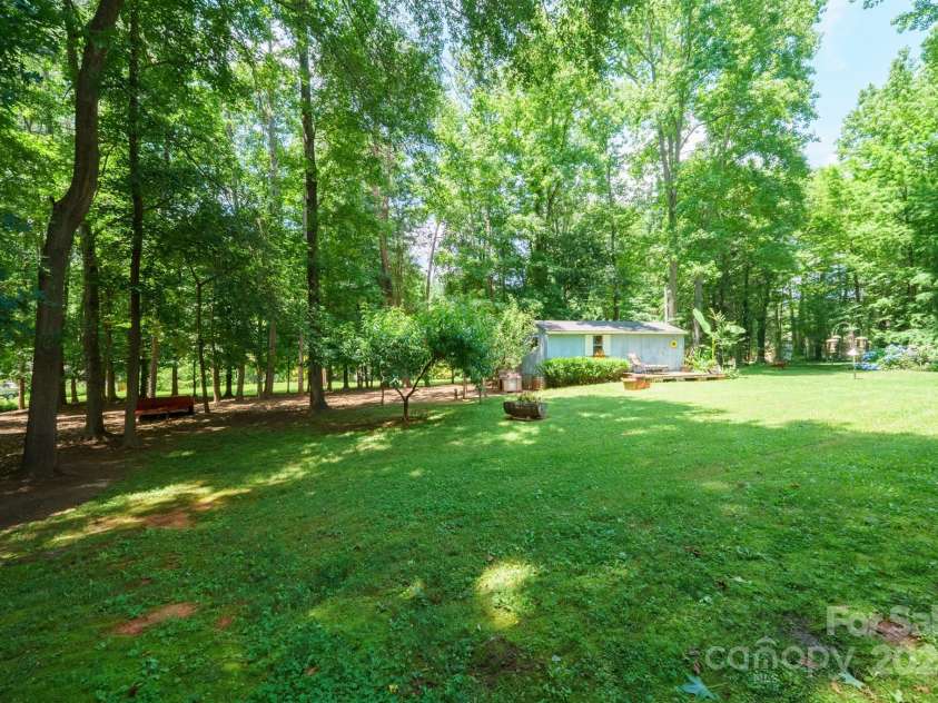 116 April Lane, Dallas, NC 28034.  MLS# CAR4268209, YatesRealty ID 18607. 
