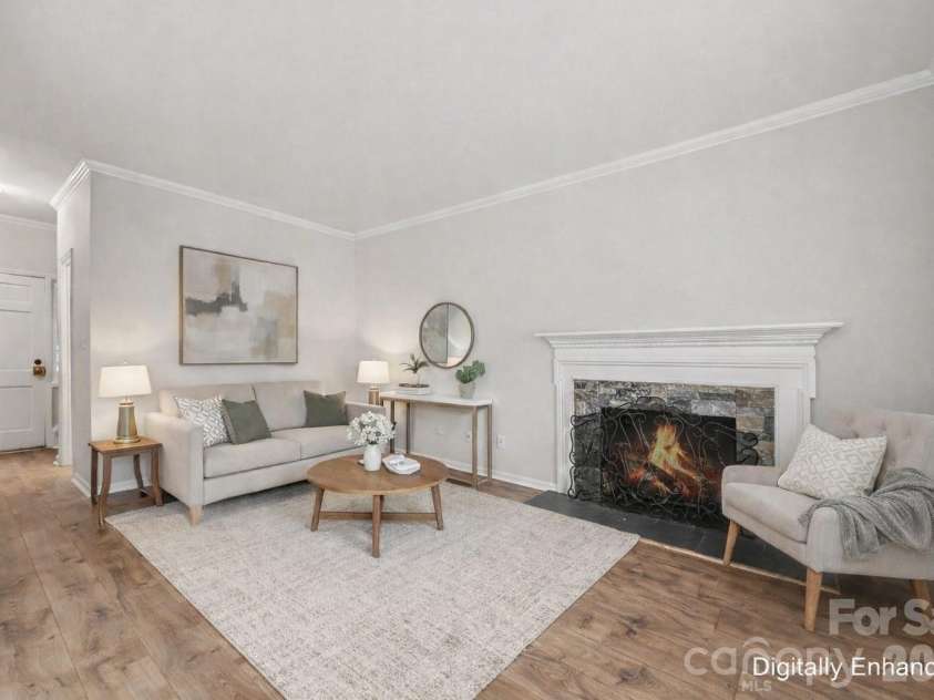 5947 Quail Hollow Road, Charlotte, NC 28210.  MLS# CAR4340931, YatesRealty ID 18607. 
