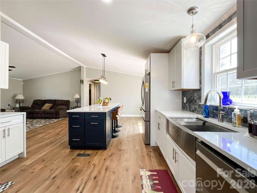 7706 Davis Road, Waxhaw, NC 28173.  MLS# CAR4360751, YatesRealty ID 18608. 