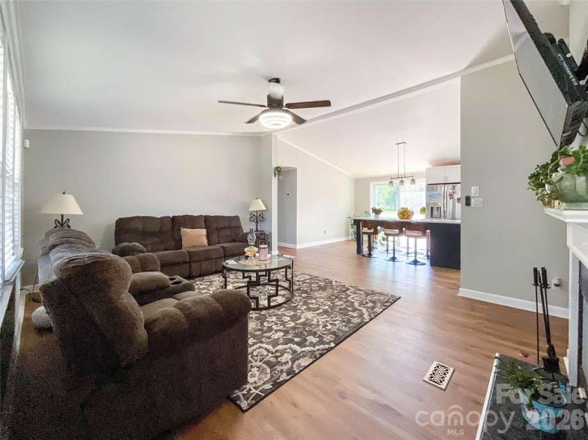 7706 Davis Road, Waxhaw, NC 28173.  MLS# CAR4360751, YatesRealty ID 18608. 