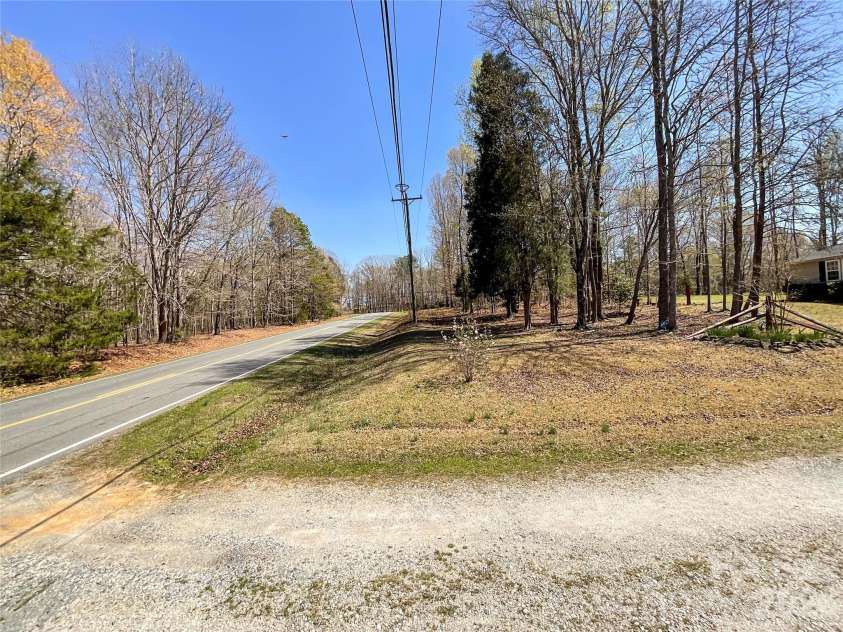 7706 Davis Road, Waxhaw, NC 28173.  MLS# CAR4360751, YatesRealty ID 18608. 