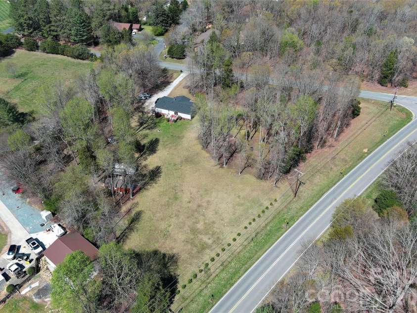 7706 Davis Road, Waxhaw, NC 28173.  MLS# CAR4360751, YatesRealty ID 18608. 