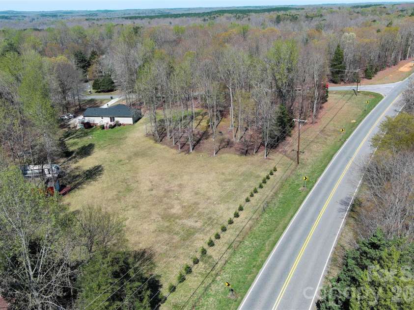 7706 Davis Road, Waxhaw, NC 28173.  MLS# CAR4360751, YatesRealty ID 18608. 