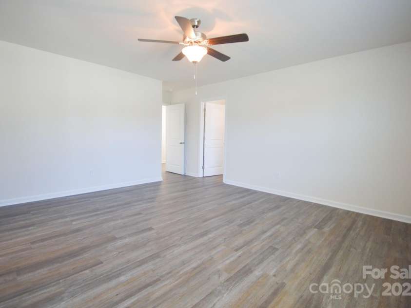 82 Providence Walk Drive, Hendersonville, NC 28792.  MLS# CAR4269551, YatesRealty ID 18608. Photos are representative