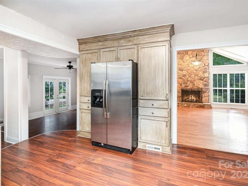 7613 Happy Hollow Drive, Mint Hill, NC 28227.  MLS# CAR4269589, YatesRealty ID 18609. 