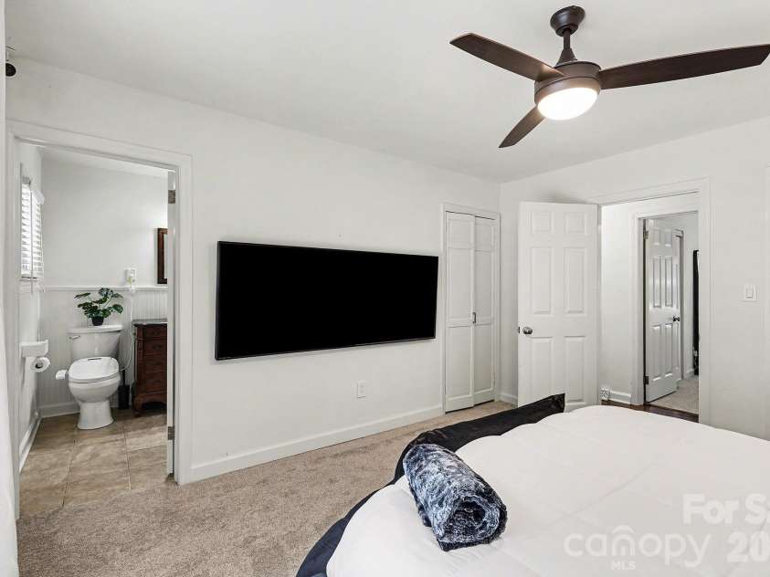 123 Old Bell Road, Charlotte, NC 28270.  MLS# CAR4333657, YatesRealty ID 18610. The first walk-in closet in the primary bedroom is to the left of the bedroom entryway, and the 2nd walk-in closet is to the right of the bedroom entryway.